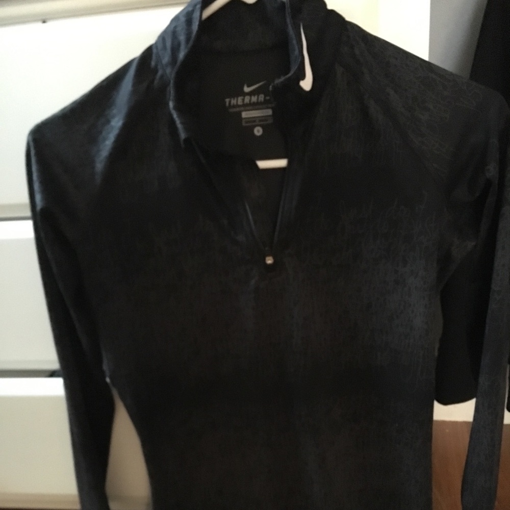 Nike half zip pull over